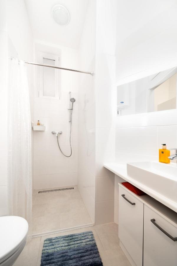 Malixa - Apartment In The Heart Of Vienna Next To Metro Εξωτερικό φωτογραφία